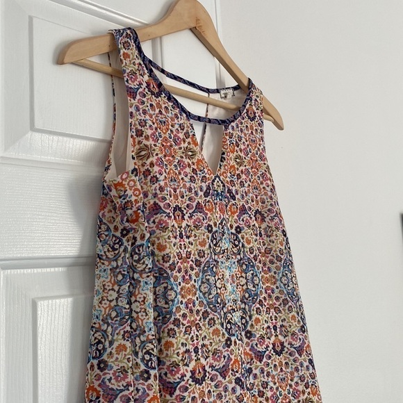 Eyeshadow Bohemian sleeveless tiered tunic. - Picture 12 of 14